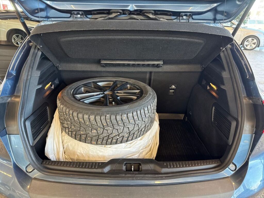 Ford Focus 2019 Sininen