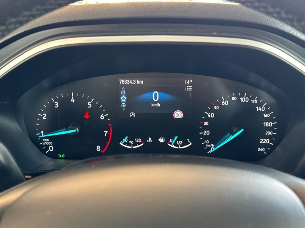 Ford Focus 2019 Sininen