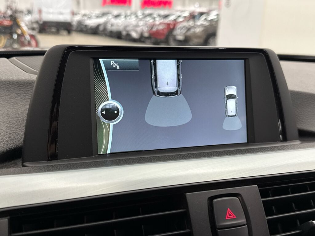 BMW 320 2013 Ruskea (beige)