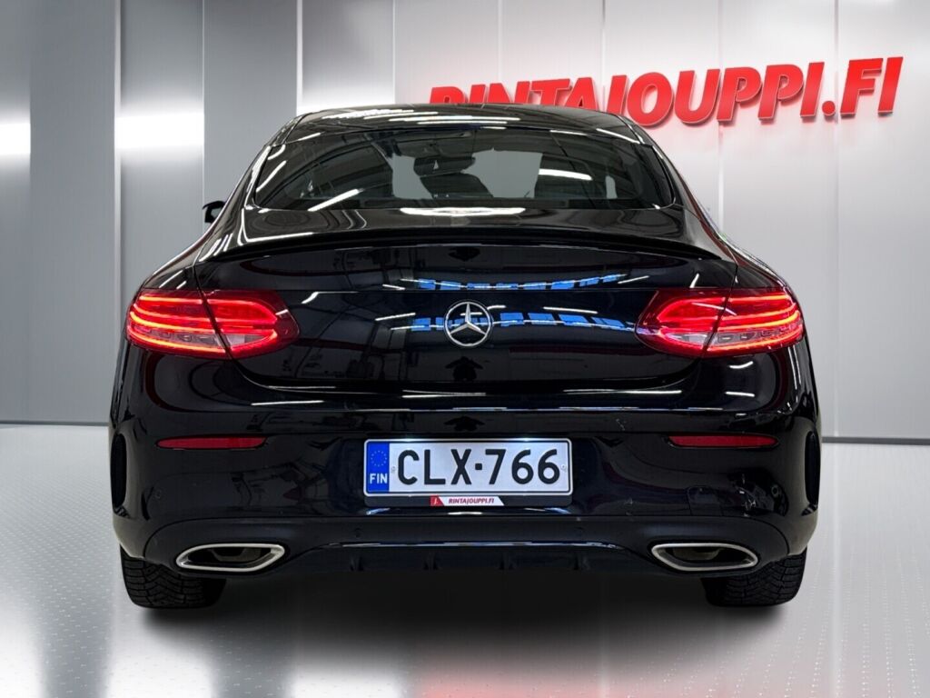 Mercedes-Benz C 2017 Musta