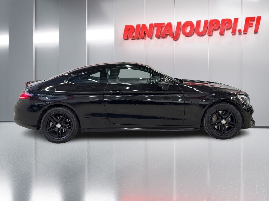 Mercedes-Benz C 2017 Musta