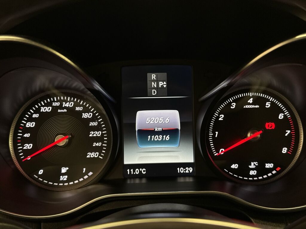 Mercedes-Benz C 2017 Musta