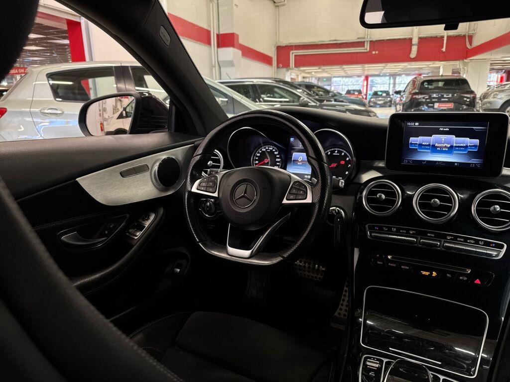 Mercedes-Benz C 2017 Musta