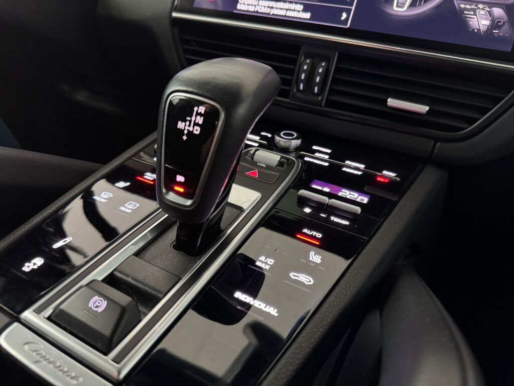 Porsche Cayenne 2018 Sininen