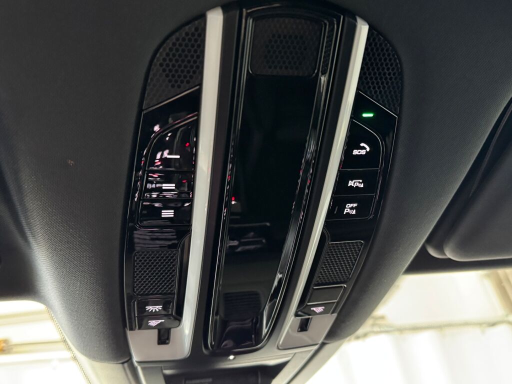 Porsche Cayenne 2018 Sininen