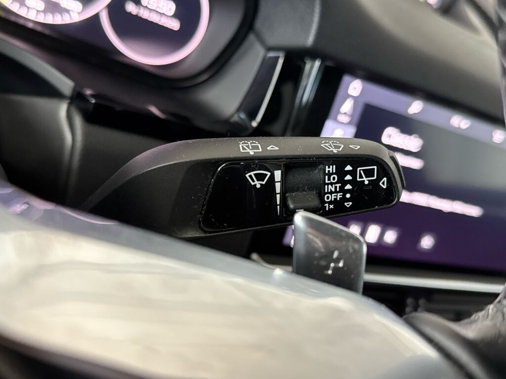 Porsche Cayenne 2018 Sininen