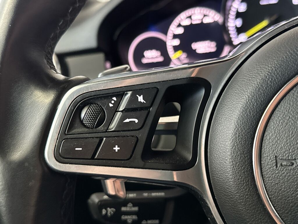 Porsche Cayenne 2018 Sininen