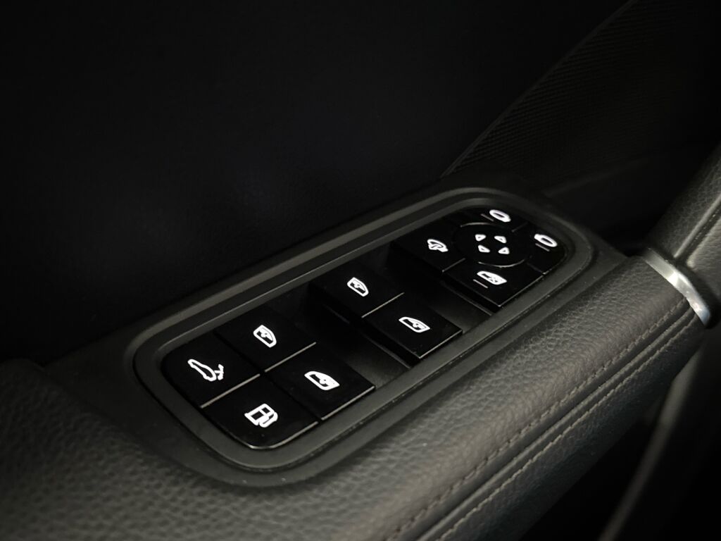 Porsche Cayenne 2018 Sininen