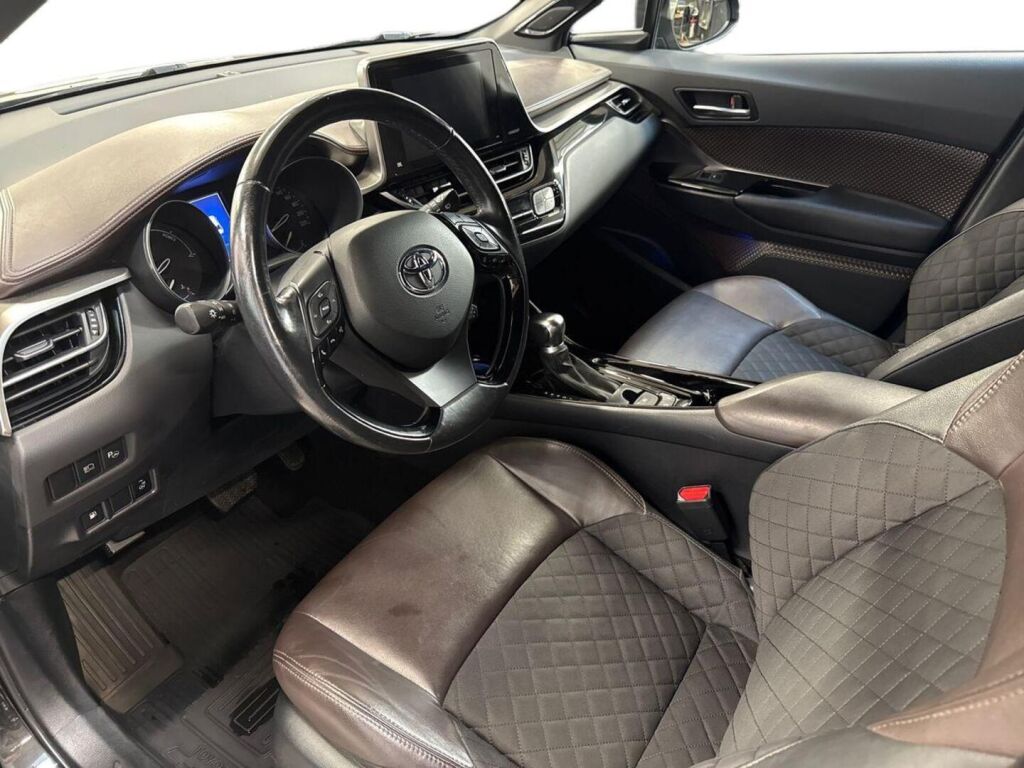 Toyota C-HR 2019 Musta