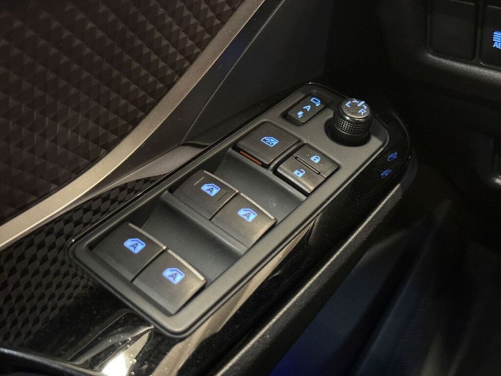 Toyota C-HR 2019 Musta