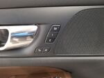 Volvo V60 2019 Musta