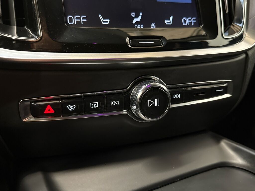 Volvo V60 2019 Valkoinen