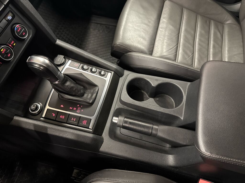 Volkswagen Amarok 2019 Musta