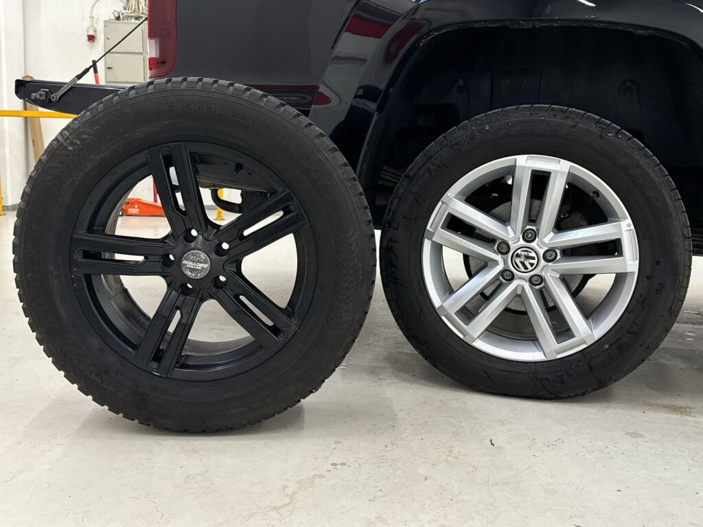 Volkswagen Amarok 2019 Musta