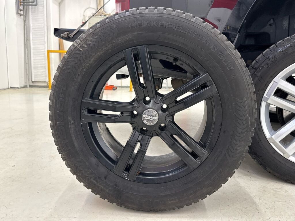 Volkswagen Amarok 2019 Musta