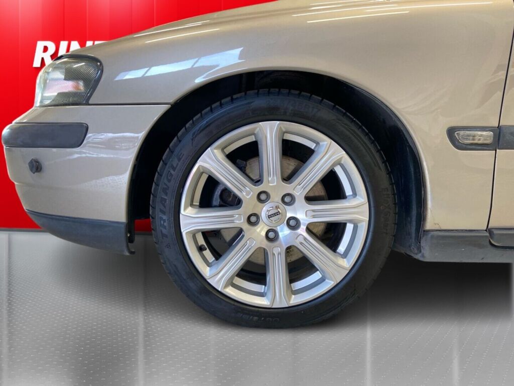 Volvo S60 2003 Ruskea (beige)