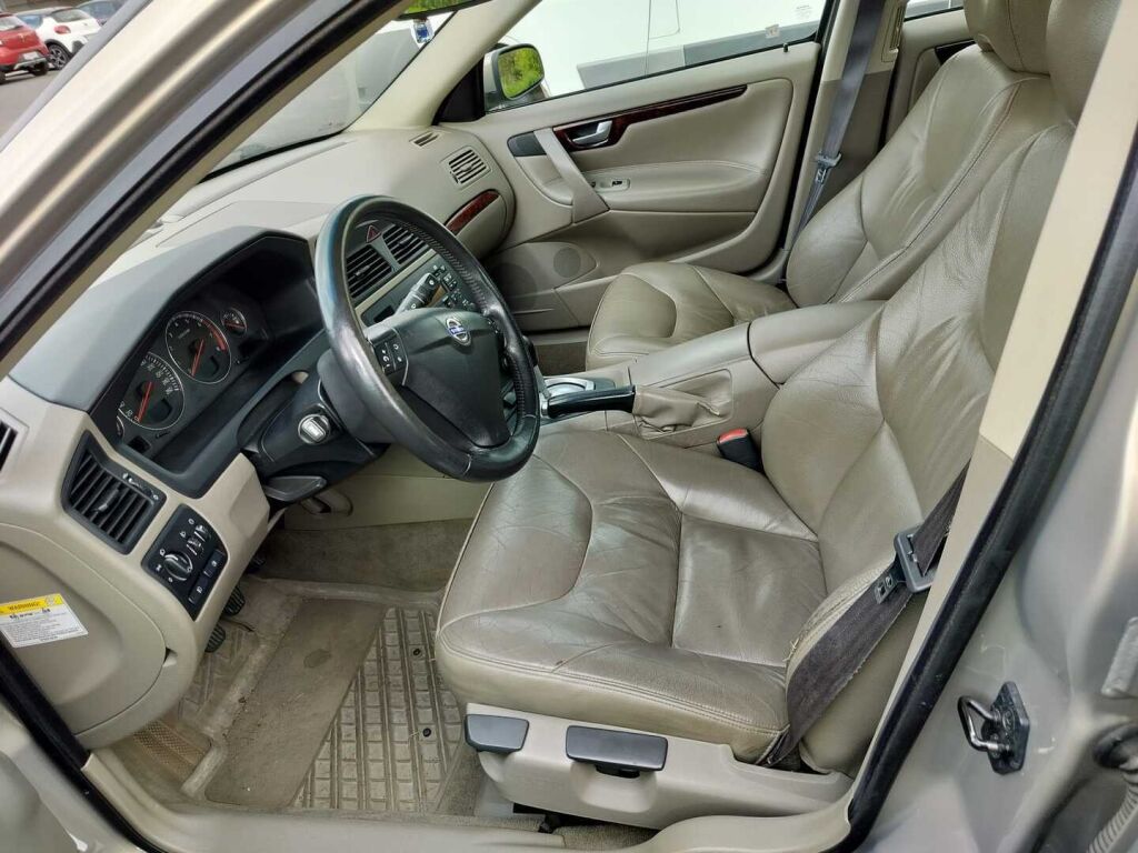 Volvo S60 2003 Ruskea (beige)