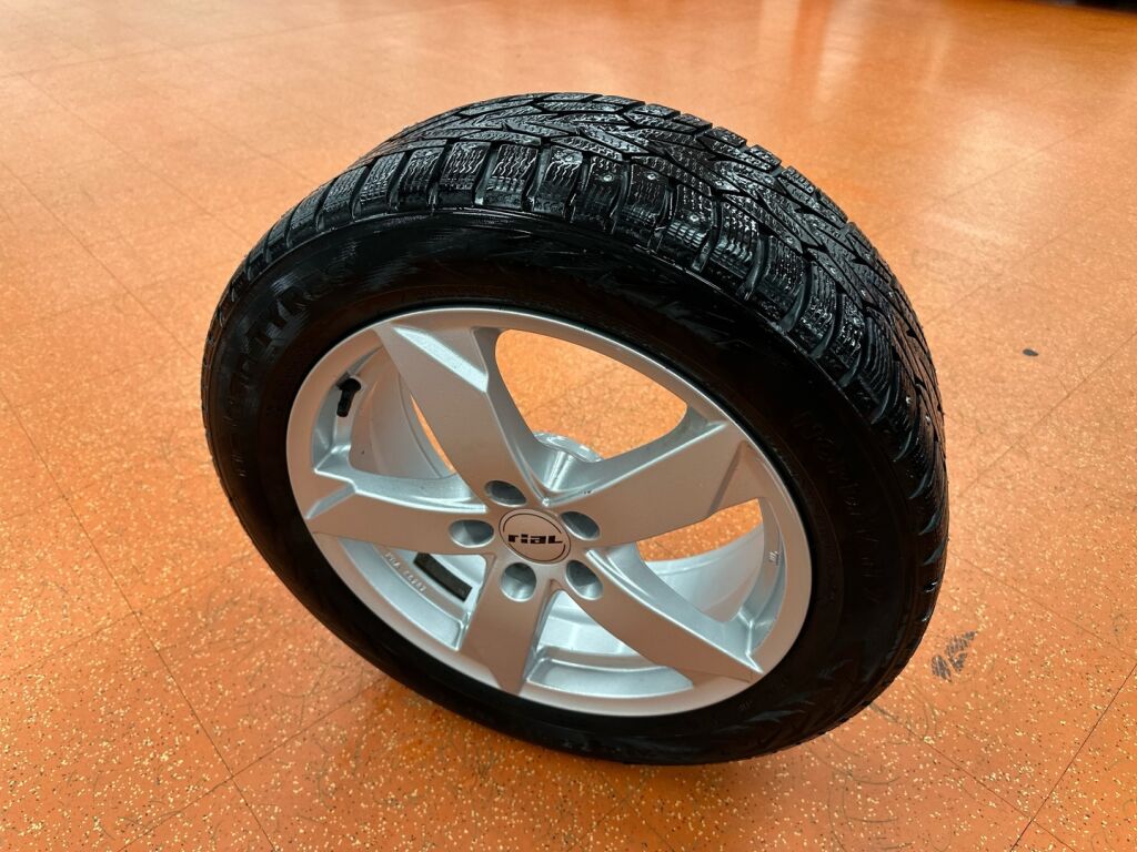 Skoda Superb 2019 Ruskea (beige)