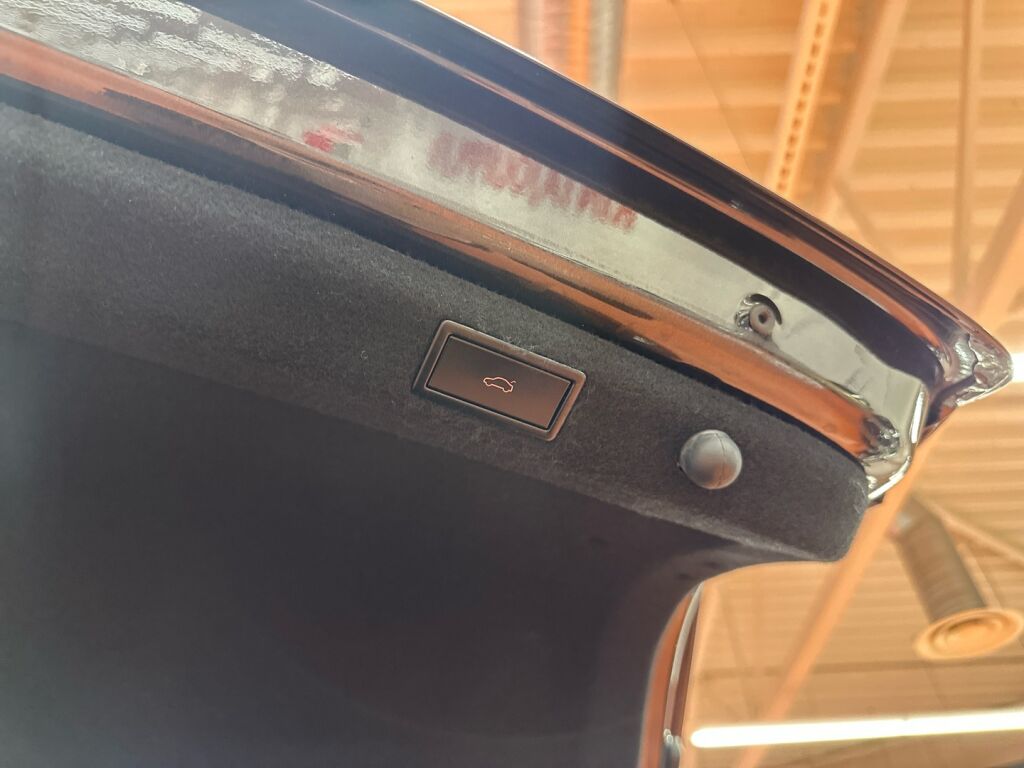 Skoda Superb 2019 Ruskea (beige)