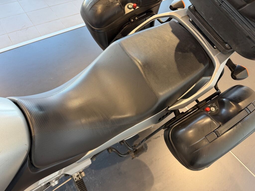 Suzuki DL 2004 Harmaa