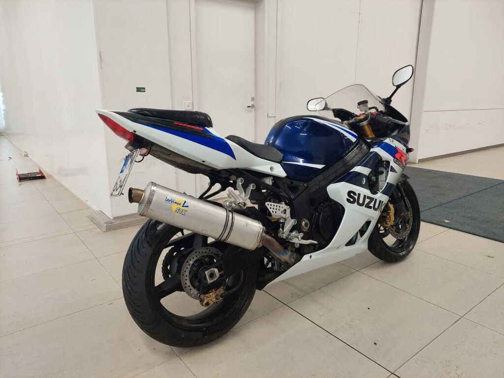 Suzuki GSX-R 2004 moniväri
