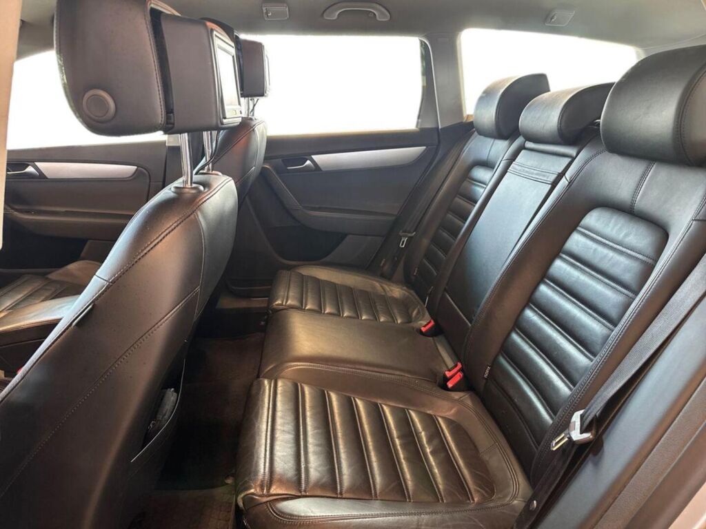 Volkswagen Passat 2013 Harmaa