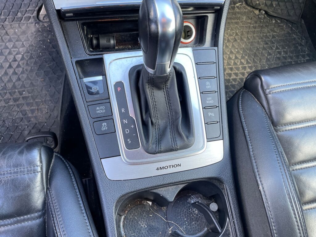 Volkswagen Passat 2013 Harmaa