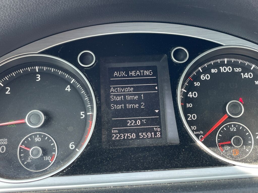 Volkswagen Passat 2013 Harmaa