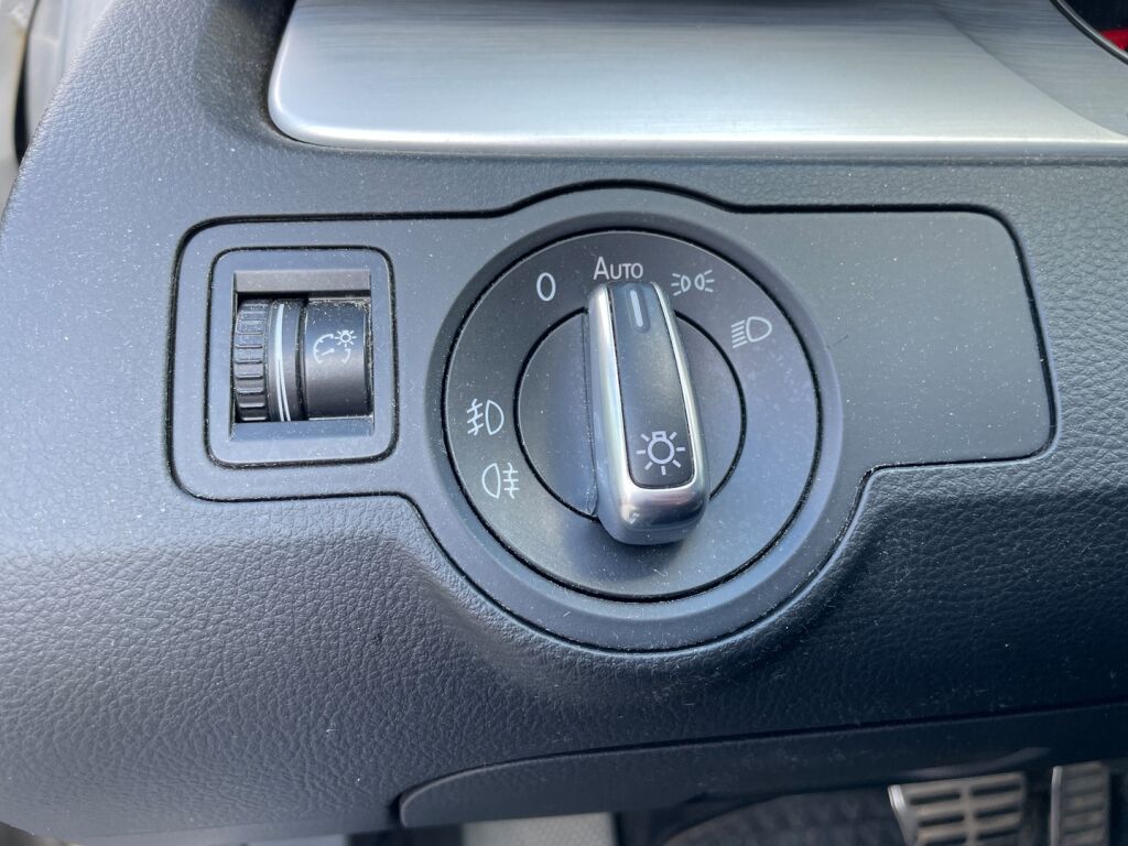 Volkswagen Passat 2013 Harmaa