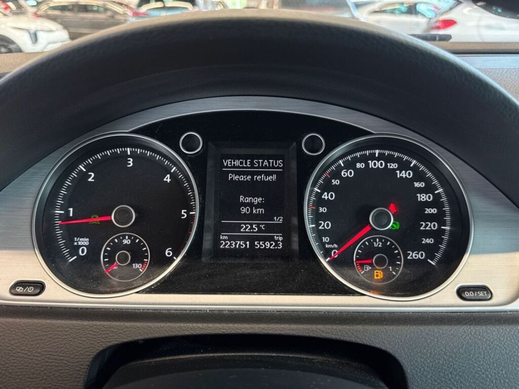 Volkswagen Passat 2013 Harmaa