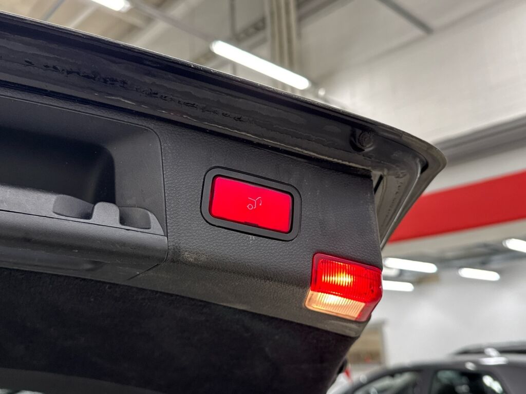 Mercedes-Benz C 2009 Musta