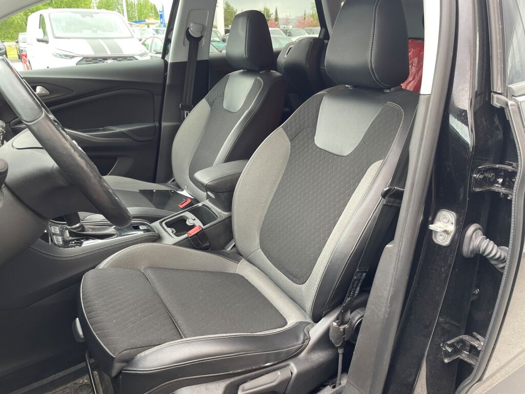 Opel Grandland X 2019 Musta