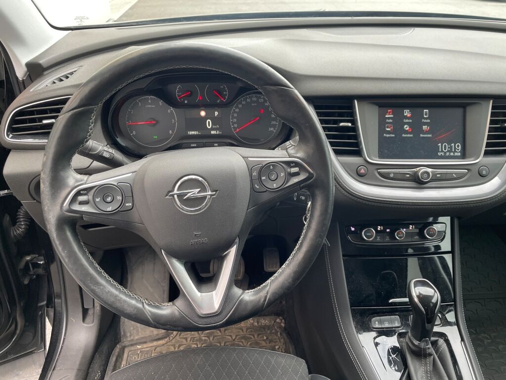 Opel Grandland X 2019 Musta