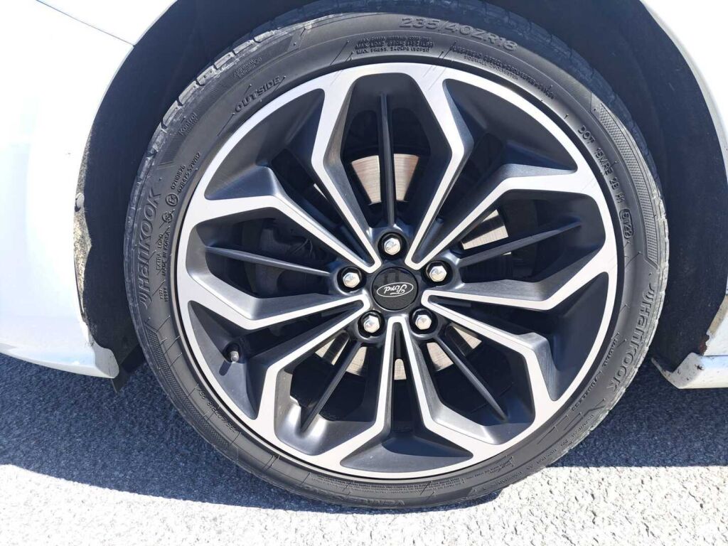 Ford Focus 2019 Valkoinen