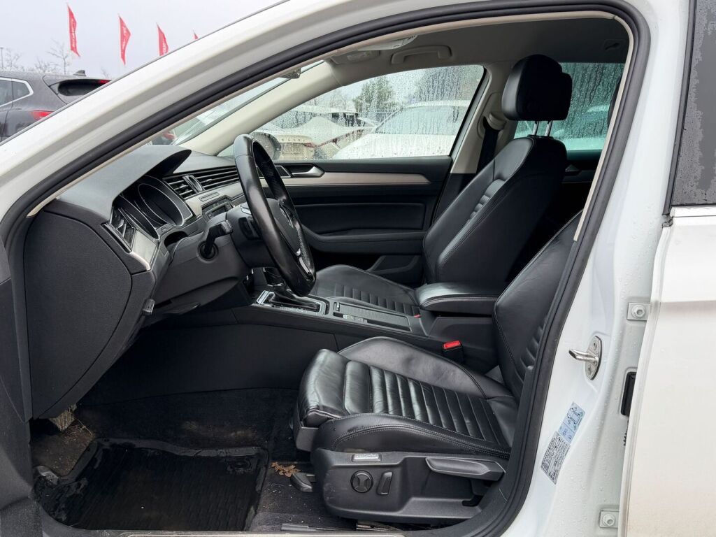 Volkswagen Passat 2015 Valkoinen