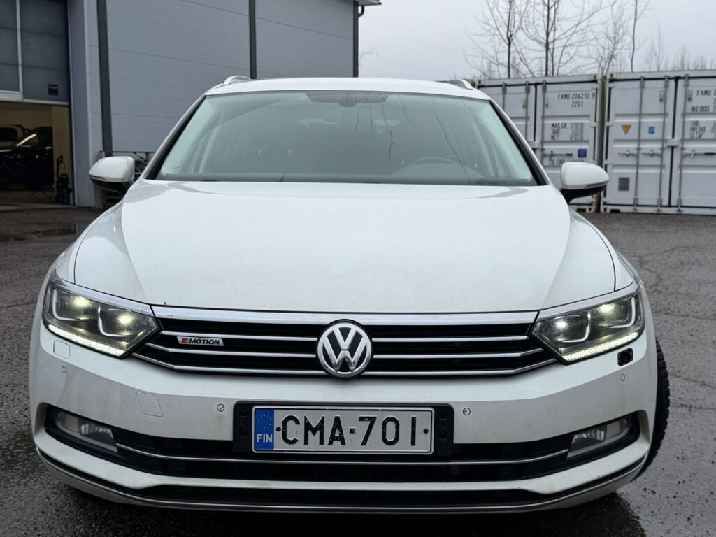 Volkswagen Passat 2015 Valkoinen