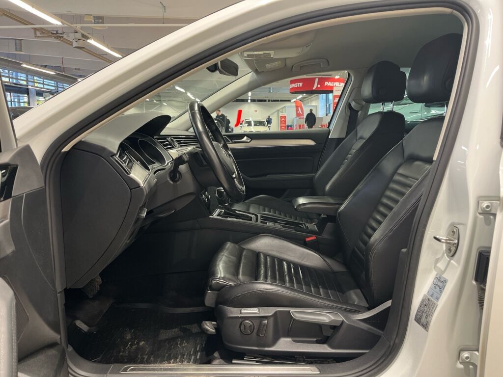Volkswagen Passat 2015 Valkoinen