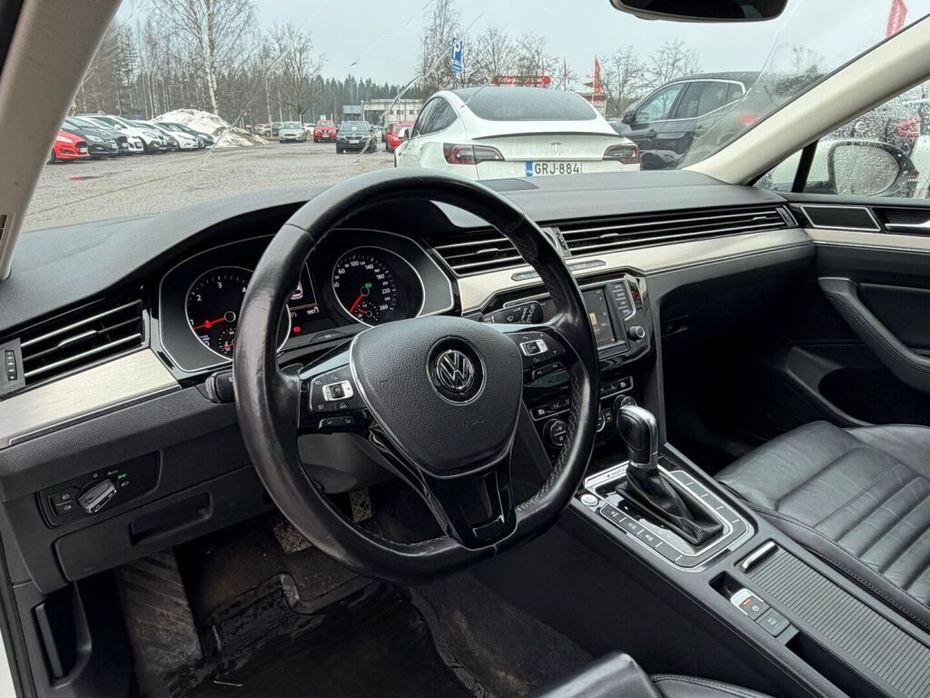 Volkswagen Passat 2015 Valkoinen
