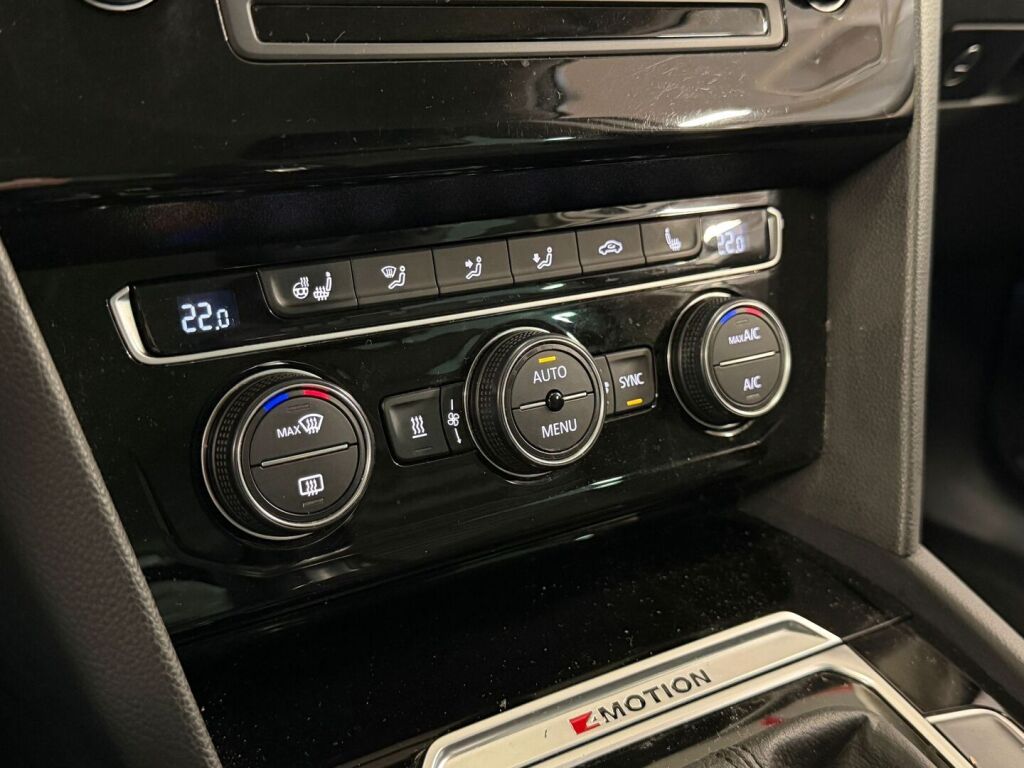 Volkswagen Passat 2015 Valkoinen