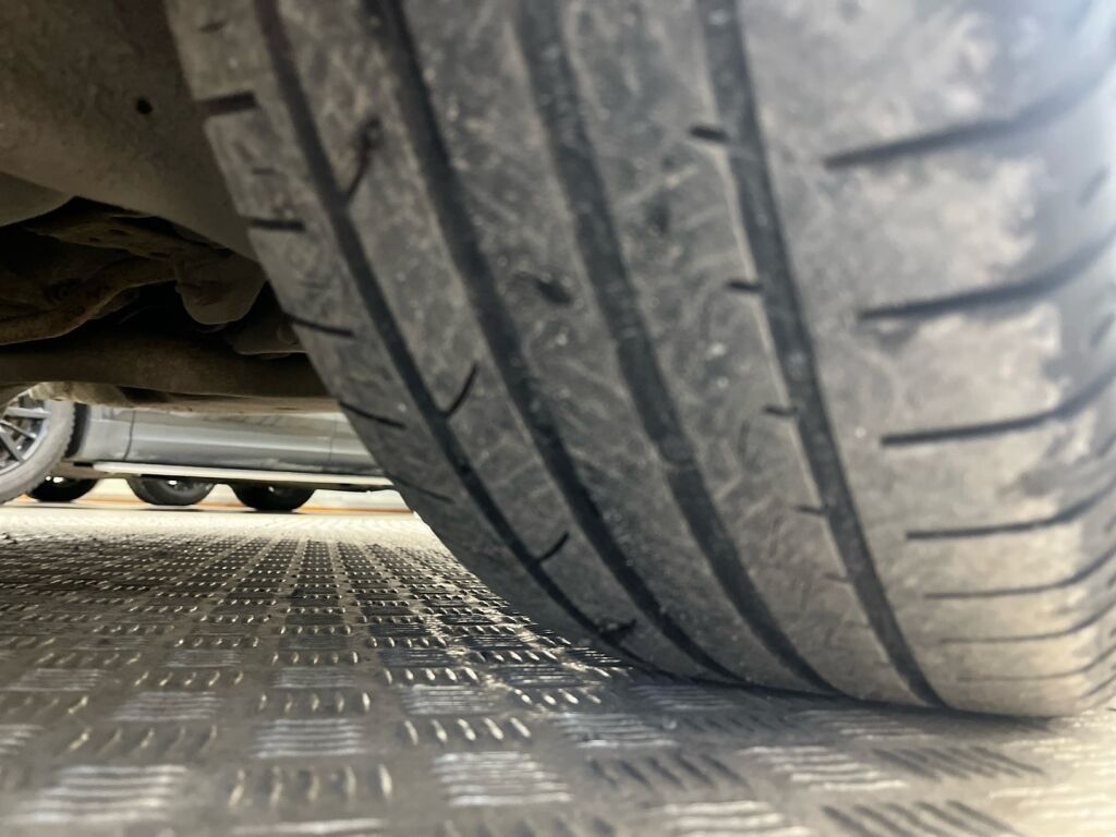 Volkswagen Passat 2015 Valkoinen