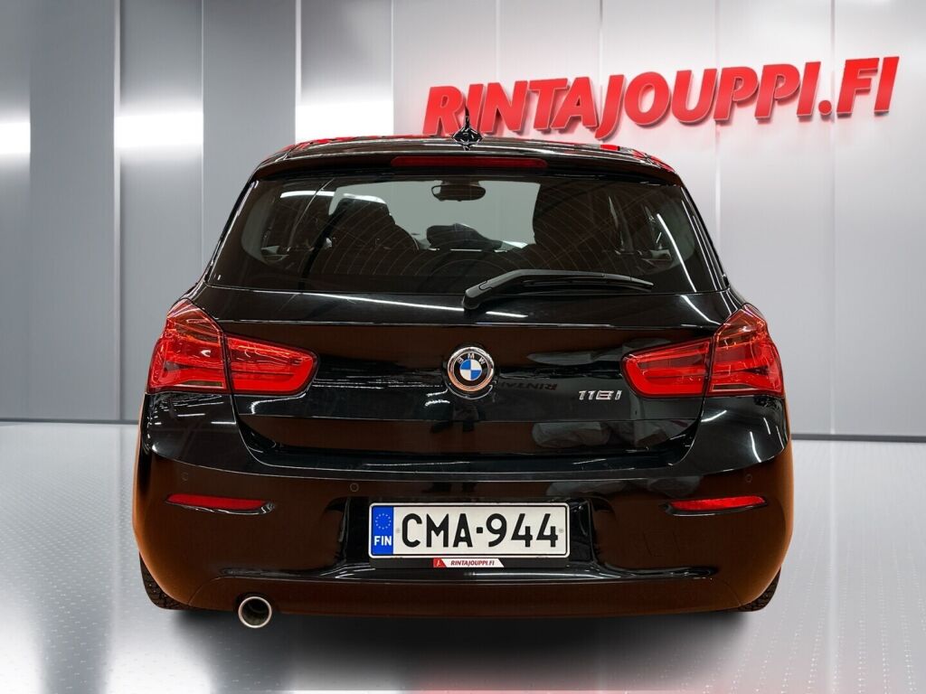 BMW 118 2019 Musta