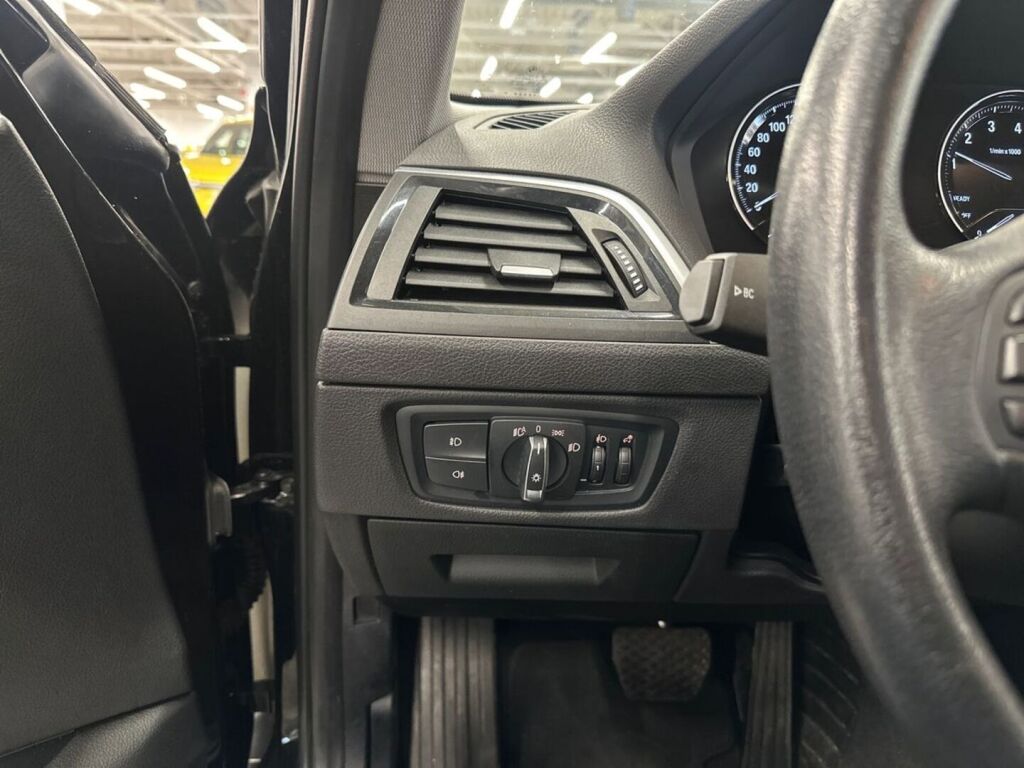 BMW 118 2019 Musta