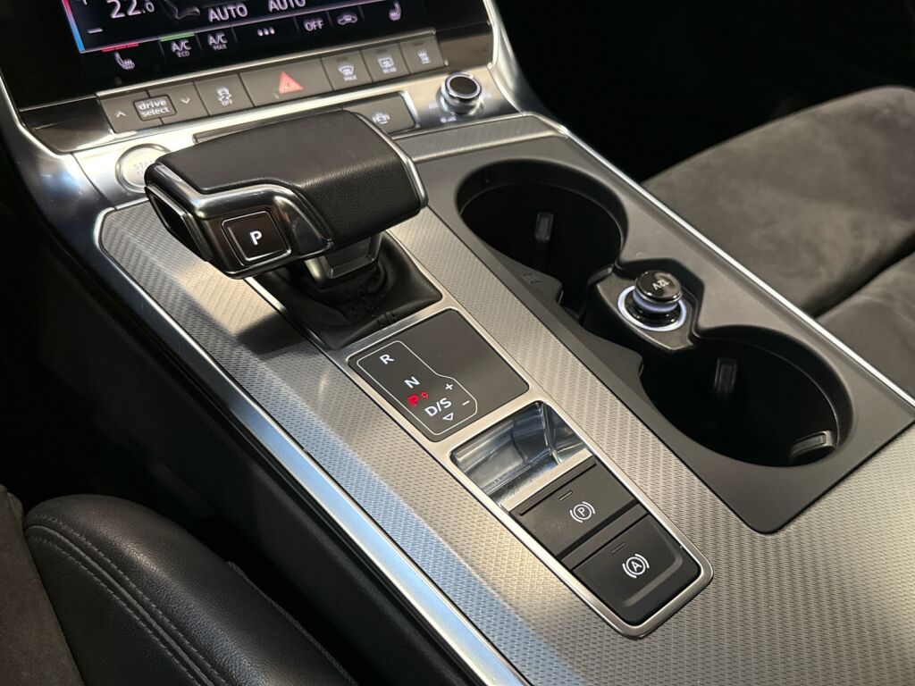 Audi A6 2020 Valkoinen