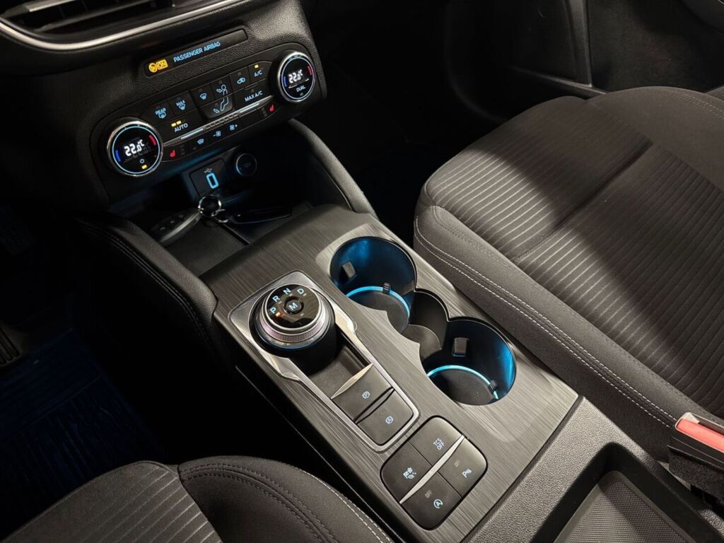 Ford Focus 2019 Sininen