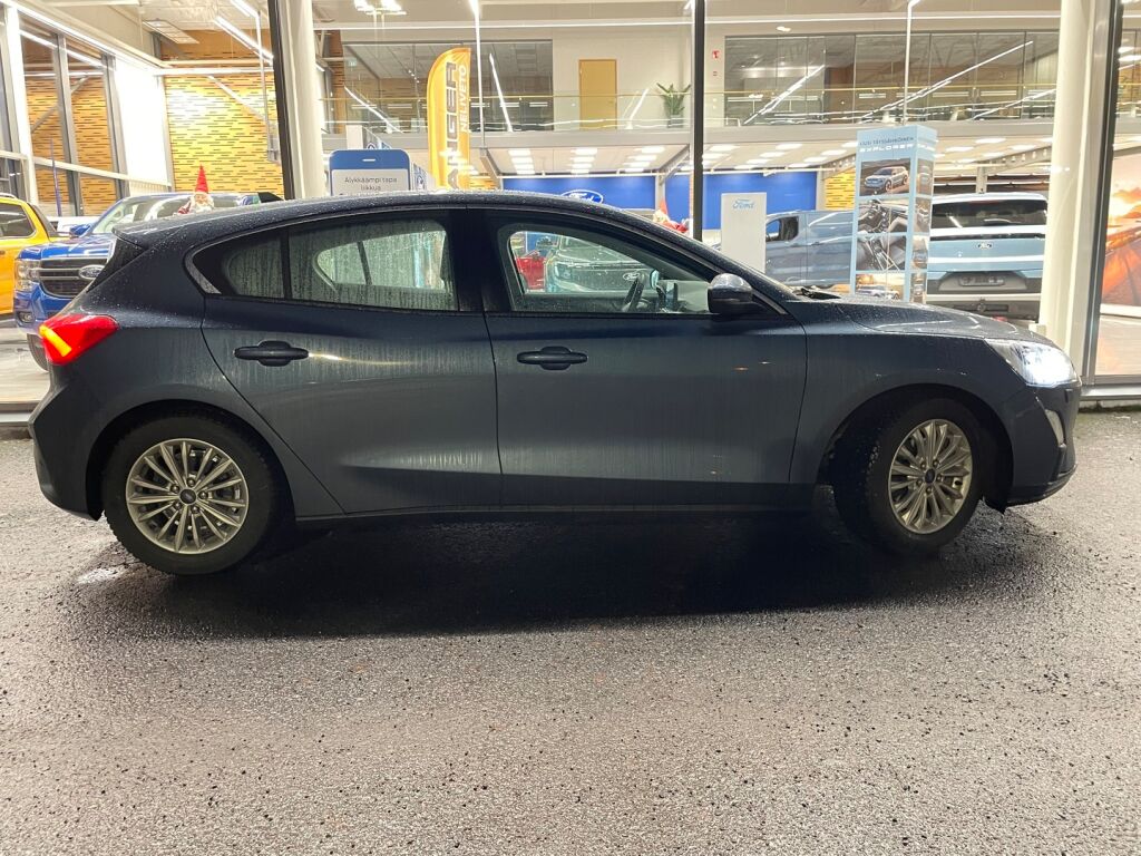 Ford Focus 2019 Sininen