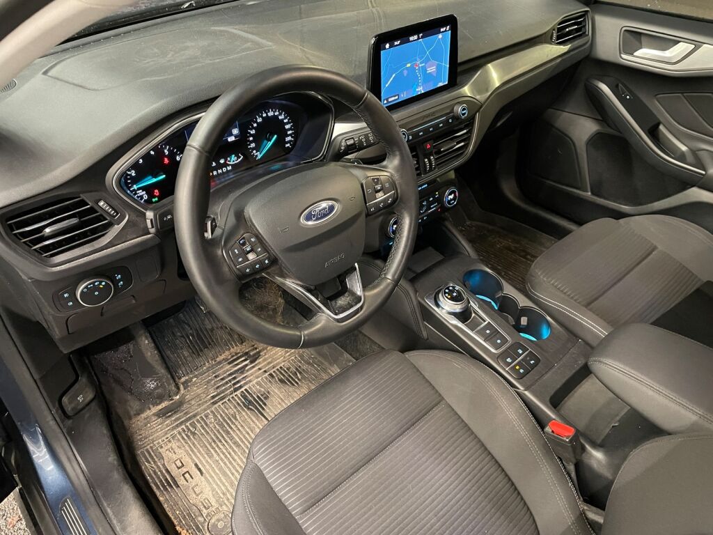 Ford Focus 2019 Sininen
