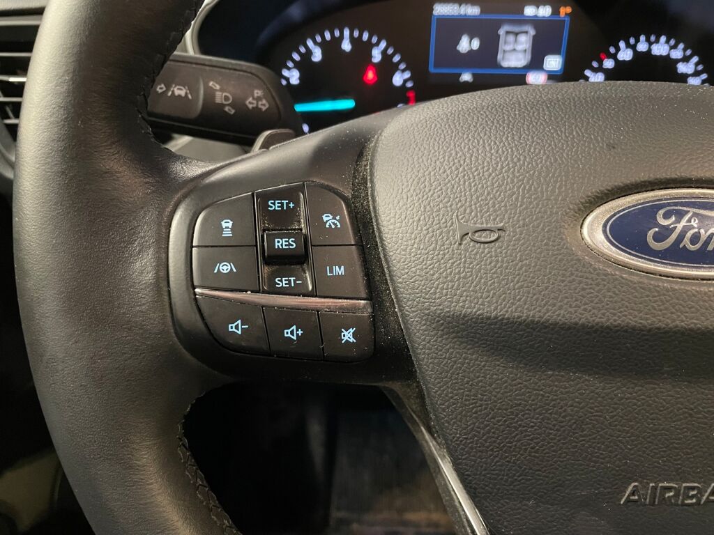 Ford Focus 2019 Sininen