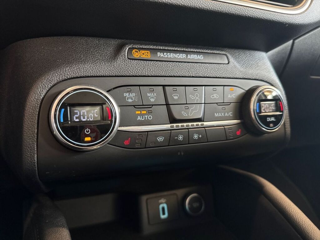 Ford Focus 2019 Musta