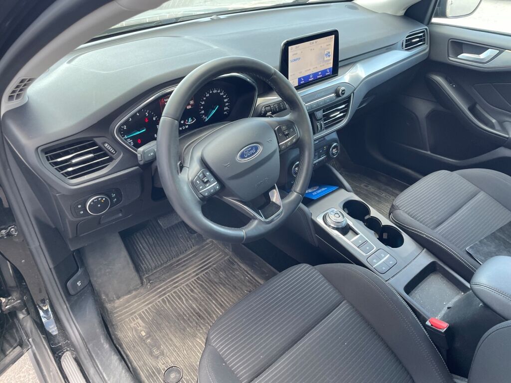 Ford Focus 2019 Musta