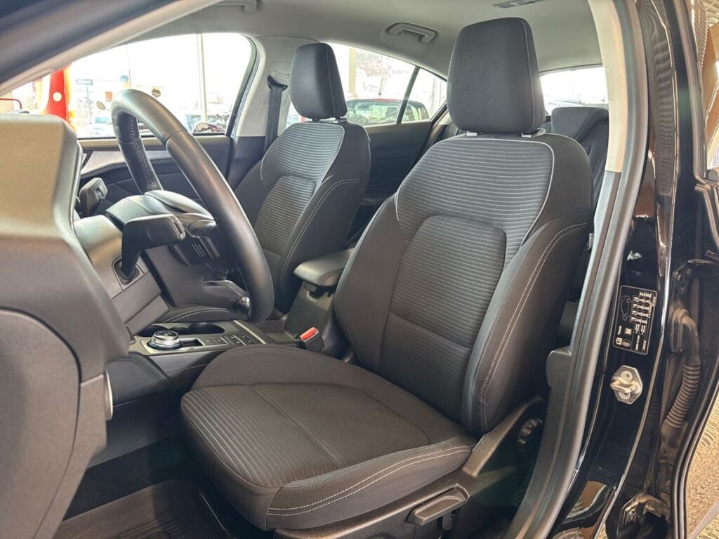 Ford Focus 2019 Musta